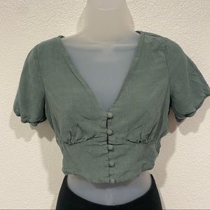 Forever 21 Green Button-Up Crop Top